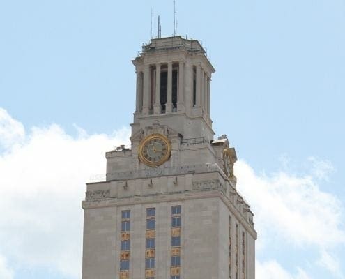 Image of the UT Tower on the campus of The University of Texas. Check out our list of places to visit along miles 13-18 of the Austin Marathon course the next time you explore Austin.